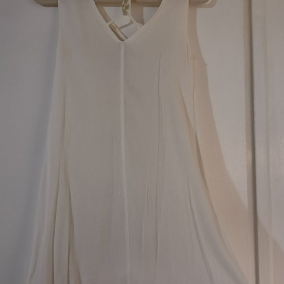 White Dress - Picture 5 of 5